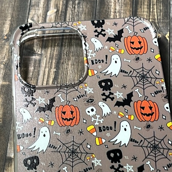5for$10 Brown Halloween Mini Graphic IPhone 12 Pro Max Phone Accessories NWT - Picture 2 of 5